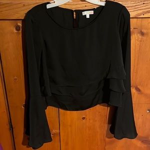 Gianni Bini M, black, cropped, flowy, satin top